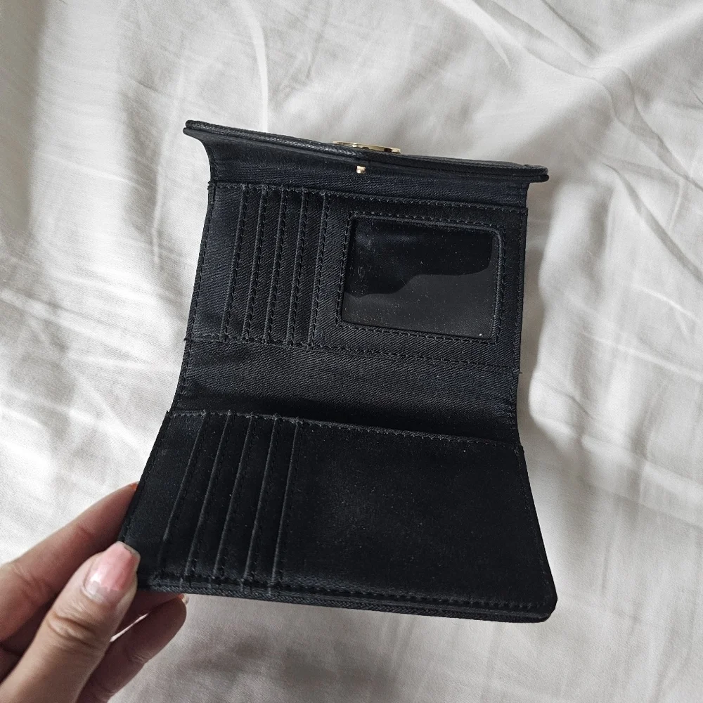 TOMMY HILFIGER Trifold Wallet - Picture 6 of 6